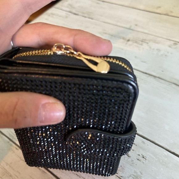 NWOT Cute all black with black studs zip wallet - Picture 4 of 7